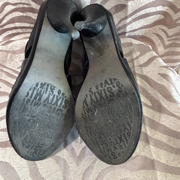 Leather Peep Toe Shootie - Picture 5 of 7